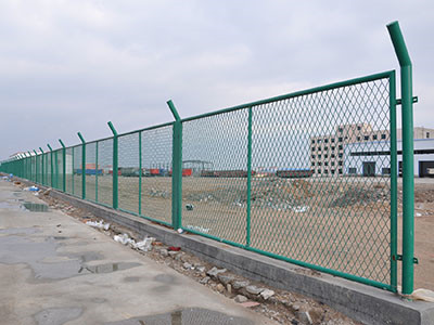 钢板网护栏