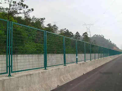 湖南长沙段过道公路护栏网-28公里图片1